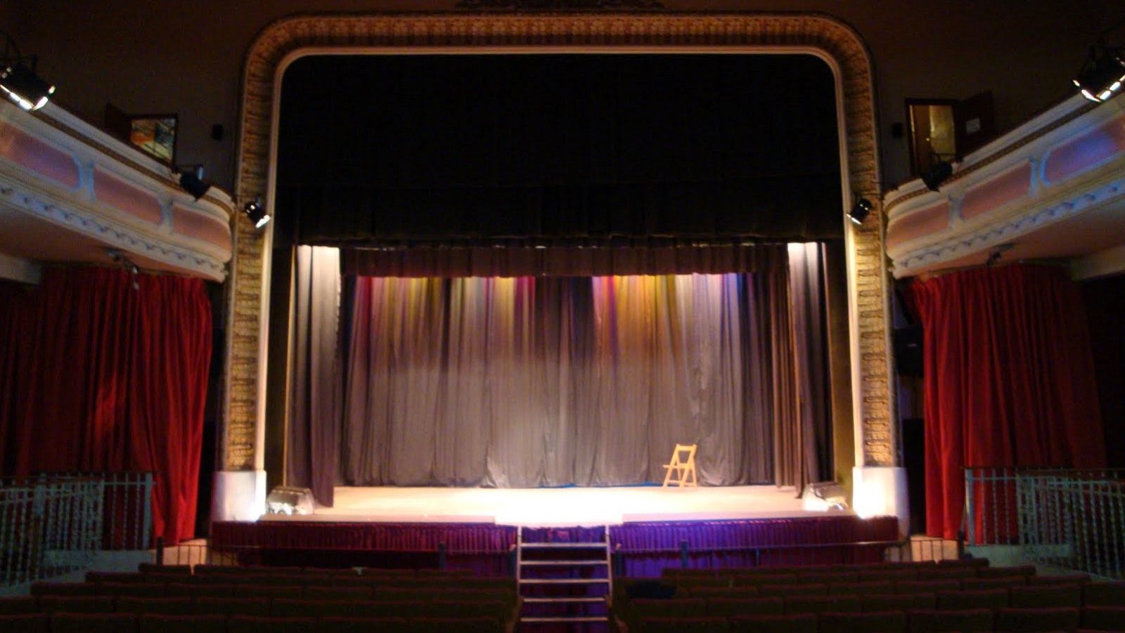 Wonderland - El Teatre davant la crisi del coronavirus - Ecoltar ara