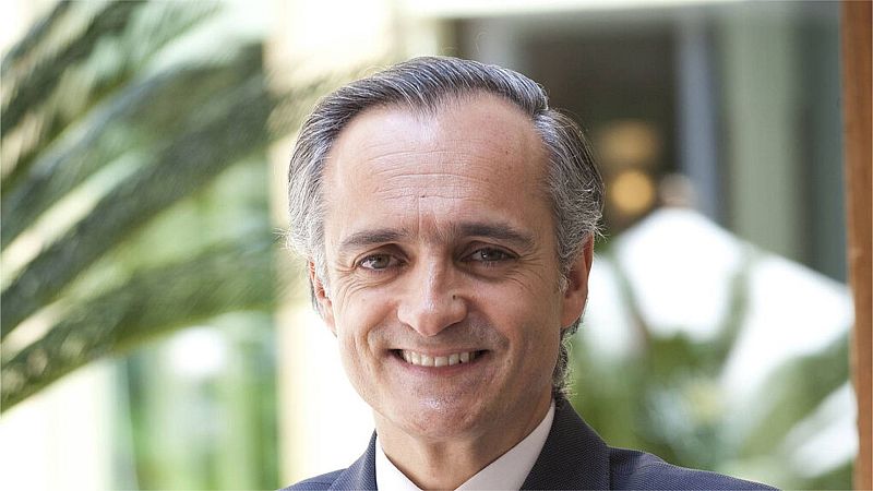 24 horas informativos Fin de semana - Jorge Díaz-Cardiel: Biden tendrá que ser un presidente conciliador en un país profundamente dividido - Escuchar ahora