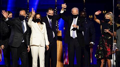 Espa�a a las 8 Fin de Semana - Biden apuesta por la concordia entre los estadounidenses en su primer discurso como presidente electo - Escuchar ahora