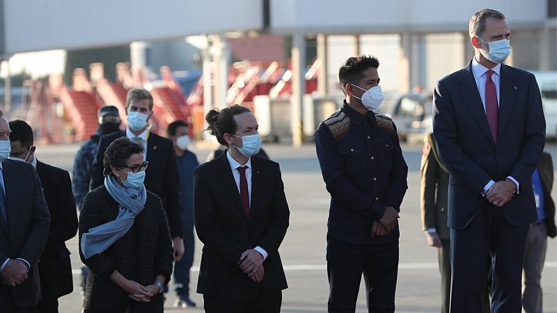 20 horas informativos Fin de semana - Felipe VI con Pablo Iglesia y Arancha González Laya en la toma de posesión del presidente de Bolivia - Escuchar ahora