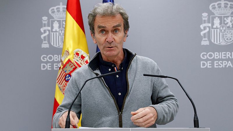 14 horas Fin de Semana - El CGCOM pide el cese de Fernando Simón y exige respeto por su profesión - Escuchar ahora