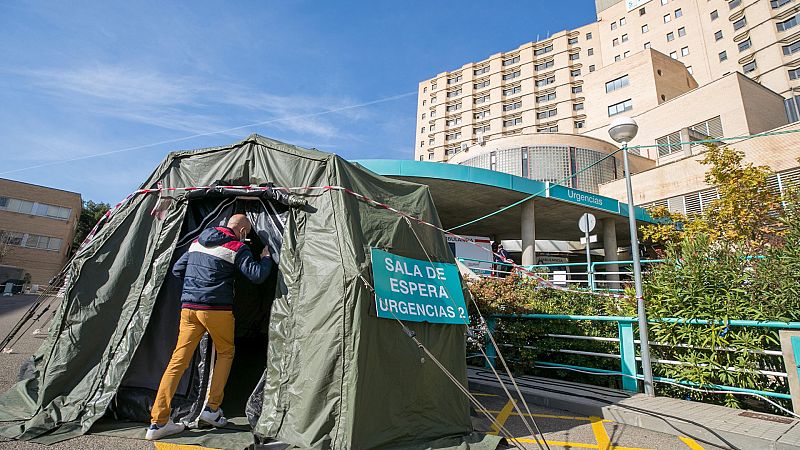 Boletines RNE - España registra el peor dato diario de fallecidos de la segunda ola: 435 - Escuchar ahora