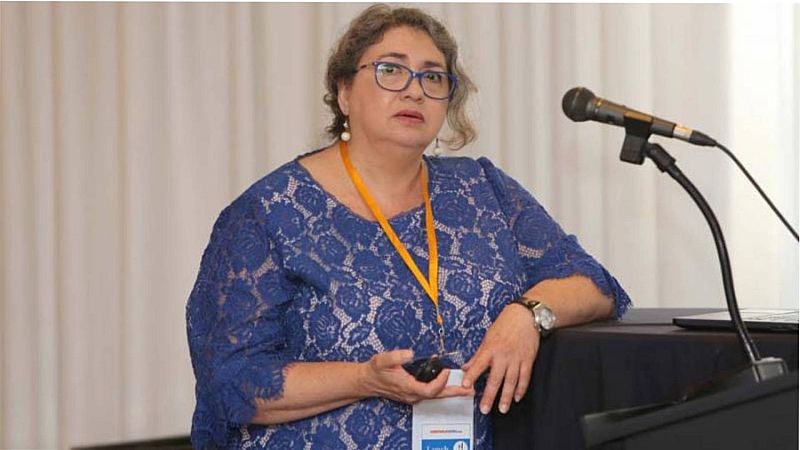 24 horas informativos Fin de semana - Carmen Alvárez inmunóloga: "Las vacunas son seguras pero no nos van a quitar la pandemia" - Escuchar ahora