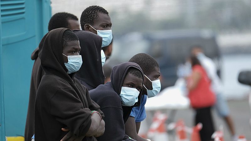 14 horas - Más de 2.000 menores migrantes esperan solos en Canarias - Escuchar ahora