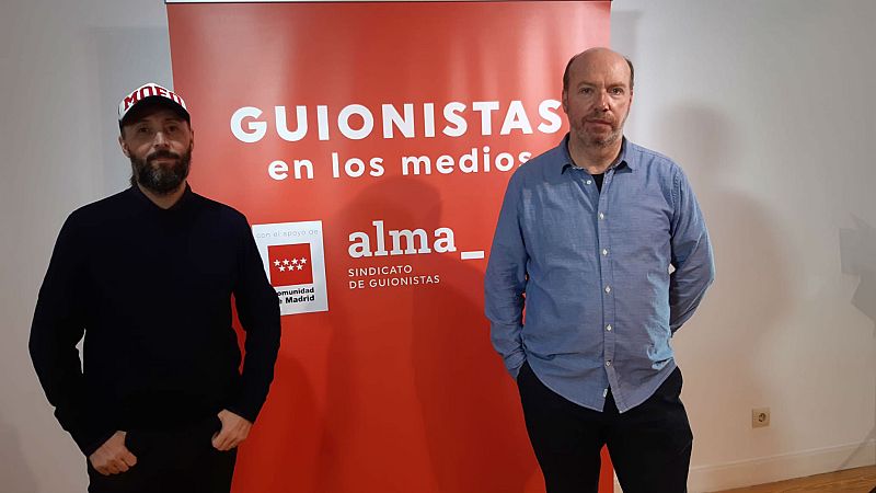 Más cerca - Guionistas de serie - Escuchar ahora