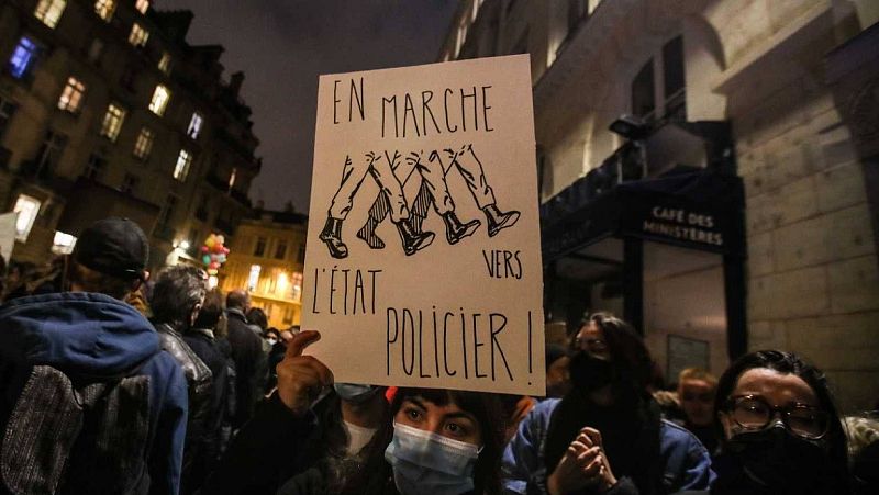 14 horas - Protestas en Francia contra el proyecto de ley que prohíbe grabar a los policías
