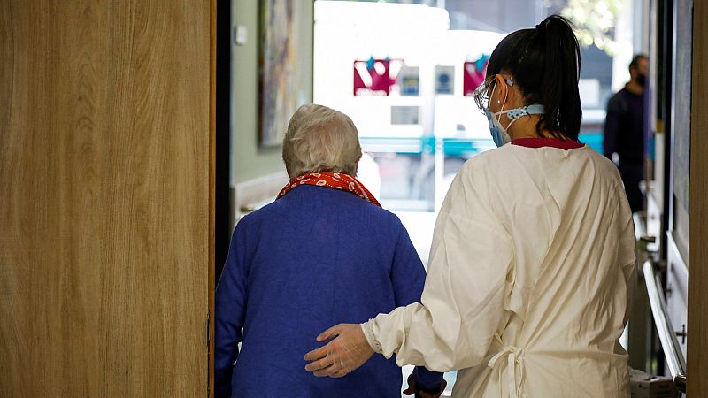 Las mañanas de RNE con Íñigo Alfonso - Amnistía Internacional denuncia que en las residencias de mayores se han vulnerado los derechos humanos - Escuchar ahora