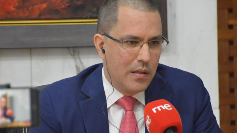 24 horas - Mesa del Mundo - Jorge Arreaza, canciller venezolano: "Votar es un derecho, no un deber" - Escuchar ahora