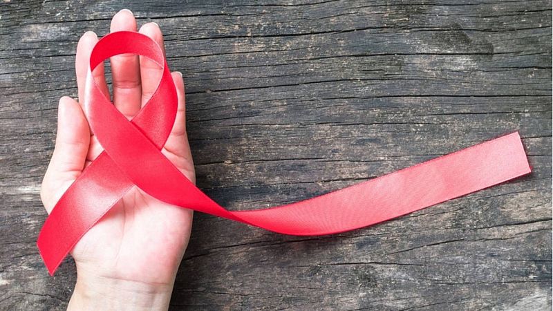 En un mundo feliz en Radio 5 - VIH y SIDA - 12/12/20 - Escuchar ahora