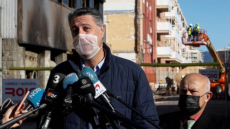 20 horas informativos Fin de Semana - Inicio del derribo de la nave incendiada en Badola y esperan no encontrar más victimas - Escuchar ahora