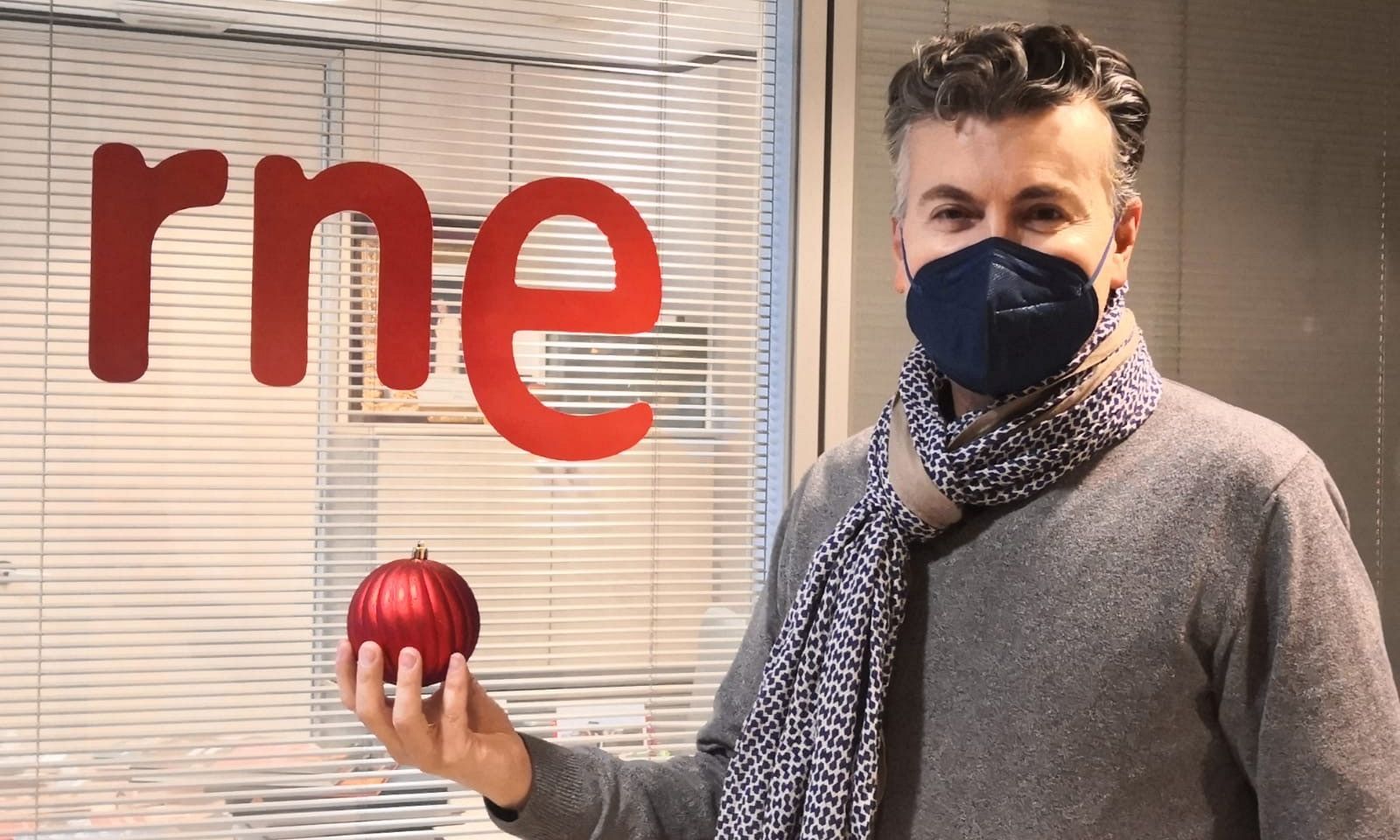 Operando con Ramon Gener - La diosa Venus y el árbol de Navidad - Escuchar ahora