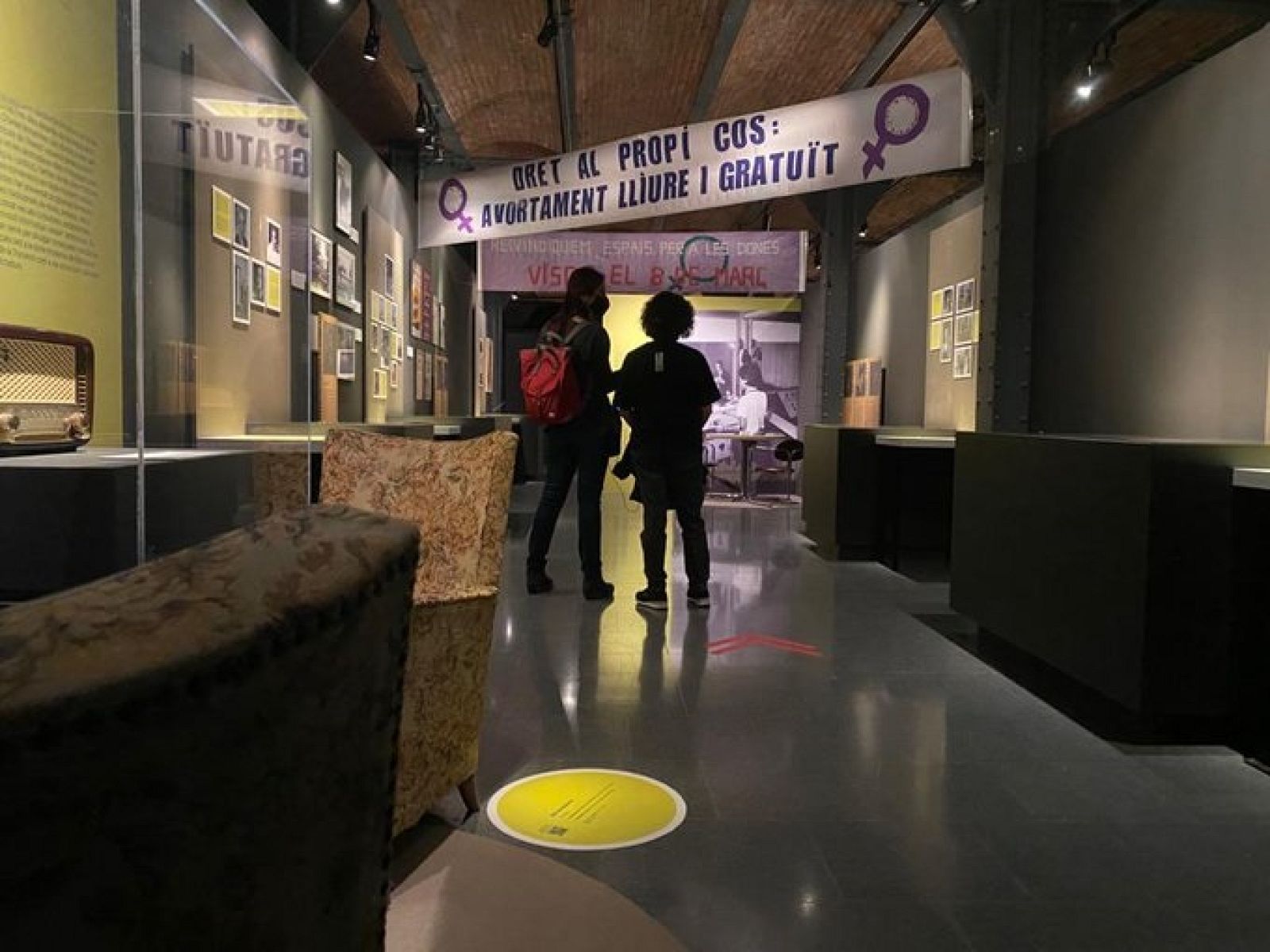 L'altra ràdio - Visita a l'exposició Dones a les Ones