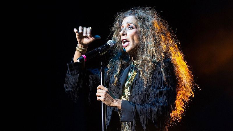 Tarde lo que tarde - Rosario Flores: "Te lo digo todo y no te digo na" - Escuchar ahora