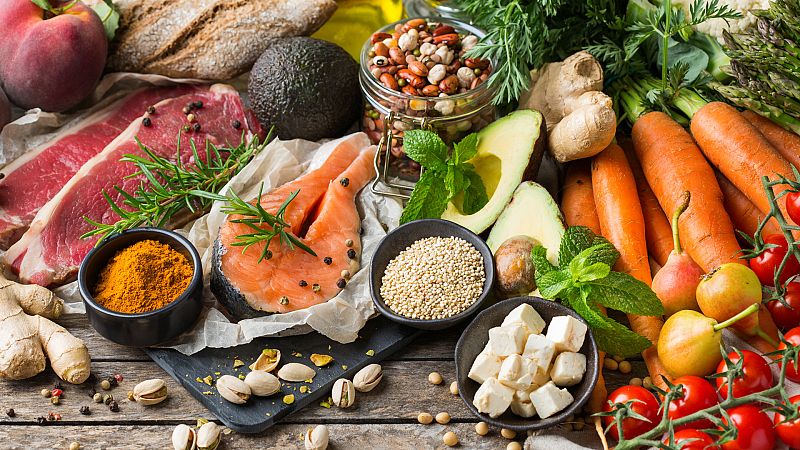 Más cerca - Los productos indispensables en Navidad - Escuchar ahora