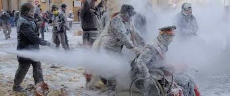 Crónica Ibi sin enfarinats - 28/12/20 - Comunidad Valenciana Informativos | Escuchar