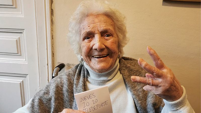 Por tres razones - "La niña del gancho" y Laia Palau, unidas por el baloncesto - Escuchar ahora