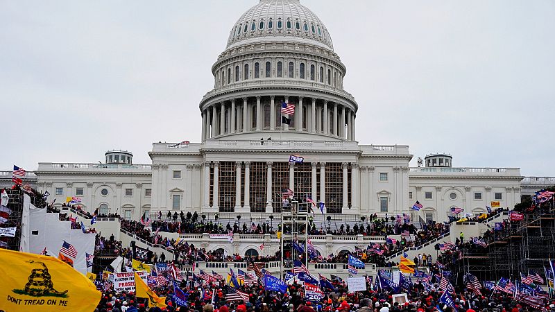 "Es muy probable que se sigan viendo episodios de violencia", Áurea Moltó, directora de la revista 'Política Exterior' - Más cerca | Escuchar