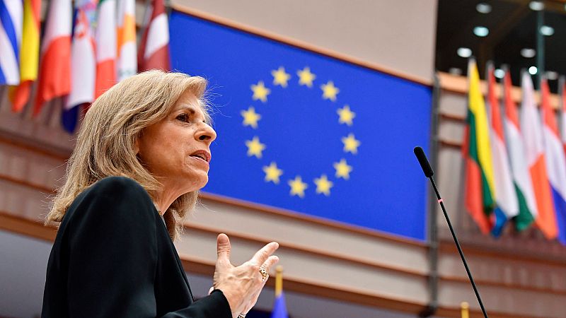 Boletines RNE - Bruselas insta a los países miembro a acelerar el proceso de vacunación