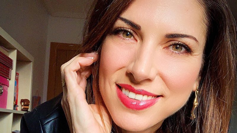 Tarde lo que tarde - La vida es más fácil con Isasaweis - Escuchar ahora