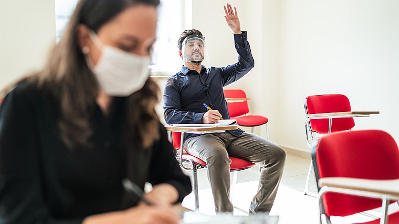 Por tres razones - ¿Exámenes presenciales en la Universidad a pesar del covid?