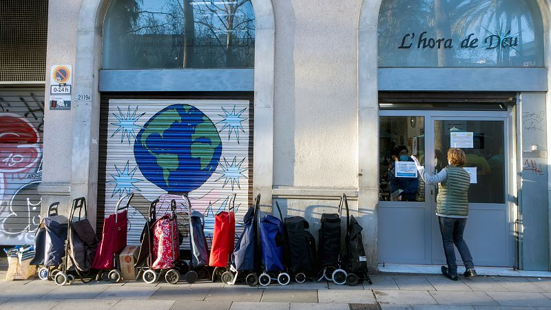 14 horas - La pandemia empuja a la pobreza a 800.000 personas en España, según Oxfam
