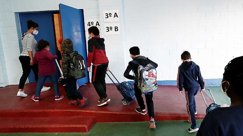14 horas - Educación: disparidad entre comunidades en la aplicación de los fondos covid