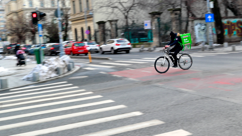 Las mañanas de RNE con Íñigo Alfonso - La Asociación de Riders Autónomos califica de "fracaso" el borrador presentado por el Gobierno