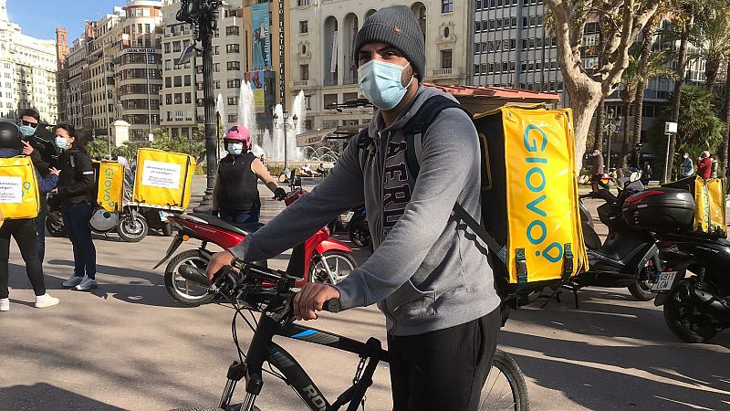 Más cerca - Repartidores autónomos se manifiestan contra la futura Ley Rider - Escuchar ahora