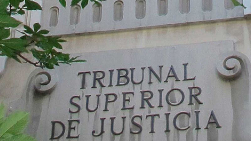 Boletines RNE - El TSJ de Cataluña considera abuso una violación de 5 hombres a una menor