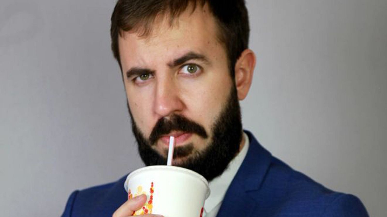 20 entrevistas de humor y una más, desesperada - Antonio Castelo - Escuchar ahora