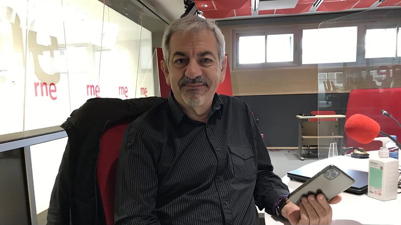 No es un día cualquiera - Carlos Sobera: "La risa es de lo poco que no se puede fingir"  - Mano a mano - 06/01/2021