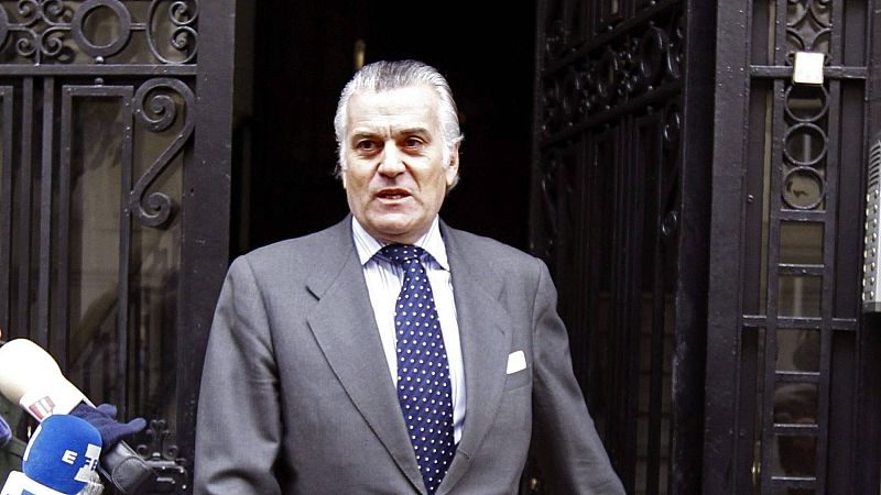 Boletines RNE - Bárcenas implica a Esperanza Aguirre en la financiación irregular del PP - Escuchar ahora