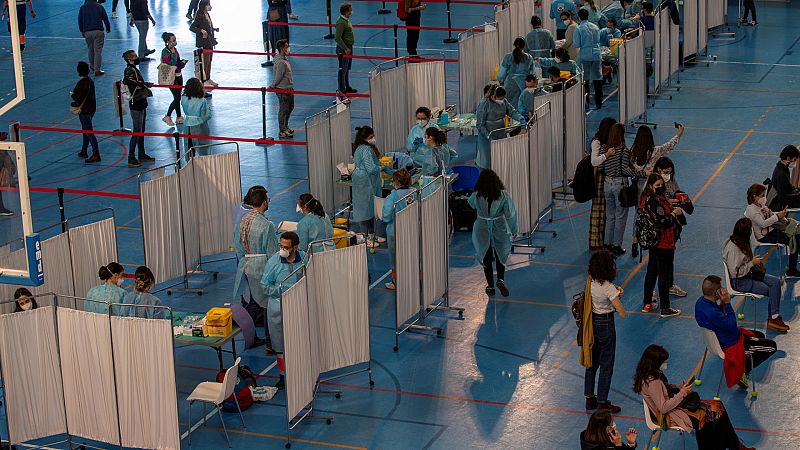 Boletines RNE - Los indicadores del COVID se mantienen a la baja en España