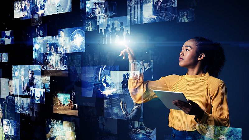 Laura Fernández: 30 mujeres que están cambiando el mundo - Modo Digital | Escuchar