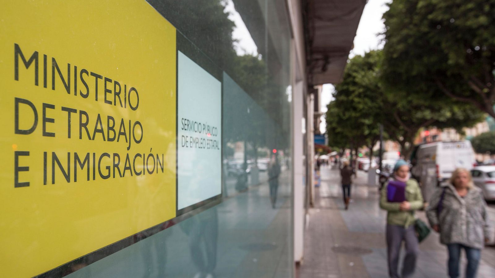 Las mañanas de RNE con Íñigo Alfonso - Adecco Group Institute: "El verano podría ser el inicio de la recuperación, pero aún hay muchos deberes por hacer" - Escuchar ahora