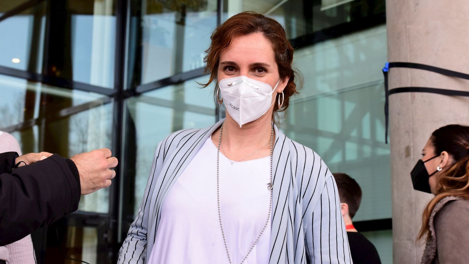 Especiales informativos RNE - Más Madrid tacha de "irresponsabilidad" la convocatoria de elecciones y anuncia que no recurrirá la decisión del TSJM - Escuchar ahora