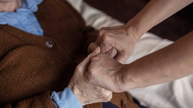 Más cerca - Paso atrás en el sistema de Atención a la Dependencia - Escuchar ahora