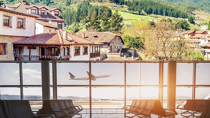 Las mañanas de RNE con Íñigo Alfonso - El turismo confía en el verano y la vacunación para  cambiar de etapa - escuchar ahora