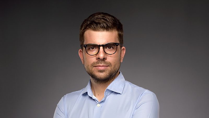 Libros de Arena - José Ignacio Carnero y 'Hombres que caminan solos' - Escuchar ahora