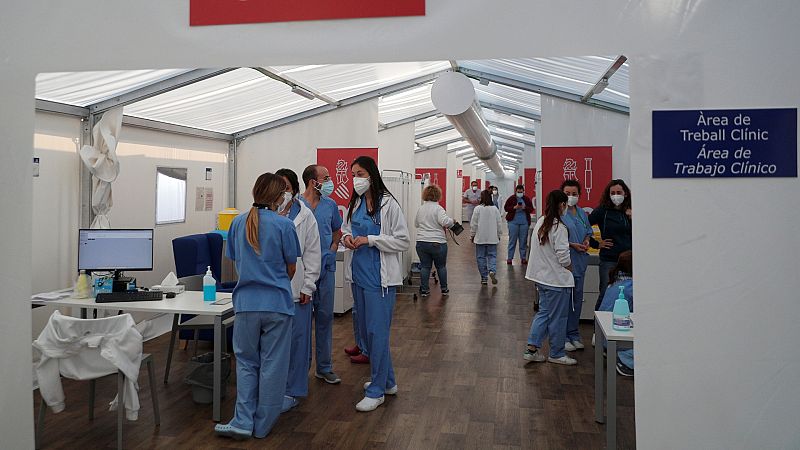 14 horas - La incertidumbre de los profesores ante el parón de AstraZeneca