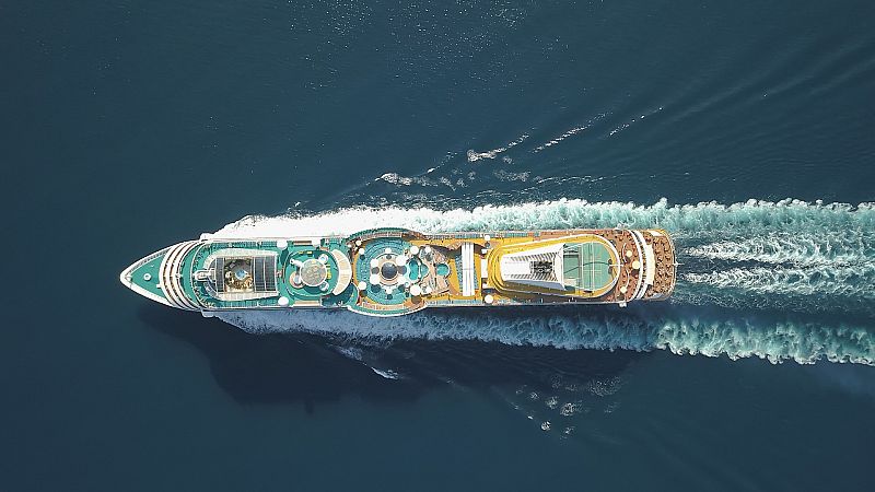 Más cerca - Entender la Economía - Pullmantur Cruceros, reflejo de una industria paralizada - Escuchar ahora