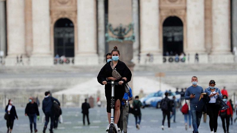 14 horas - Italia impondrá cuarentena de cinco días a los viajeros procedentes de la UE