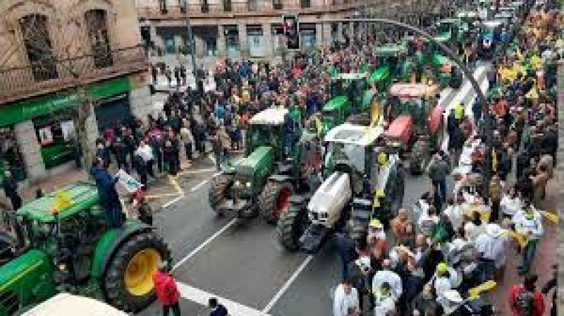 Tractorada del sector arrocero en Valencia - 30/03/21 - Escuchar ahora