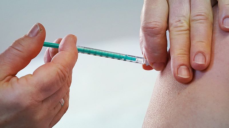 14 horas - El mundo se vacuna a varias velocidades