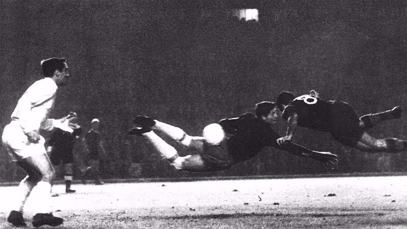 Tablero deportivo - La Biblioteca de Líbero: "Las fotografías más icónicas del clásico" - Escuchar ahora