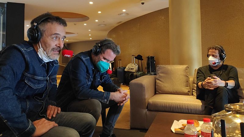 24 horas - "Viaje Épico Hacia la Nada" de Love of Lesbian desde RNE - Escuchar ahora