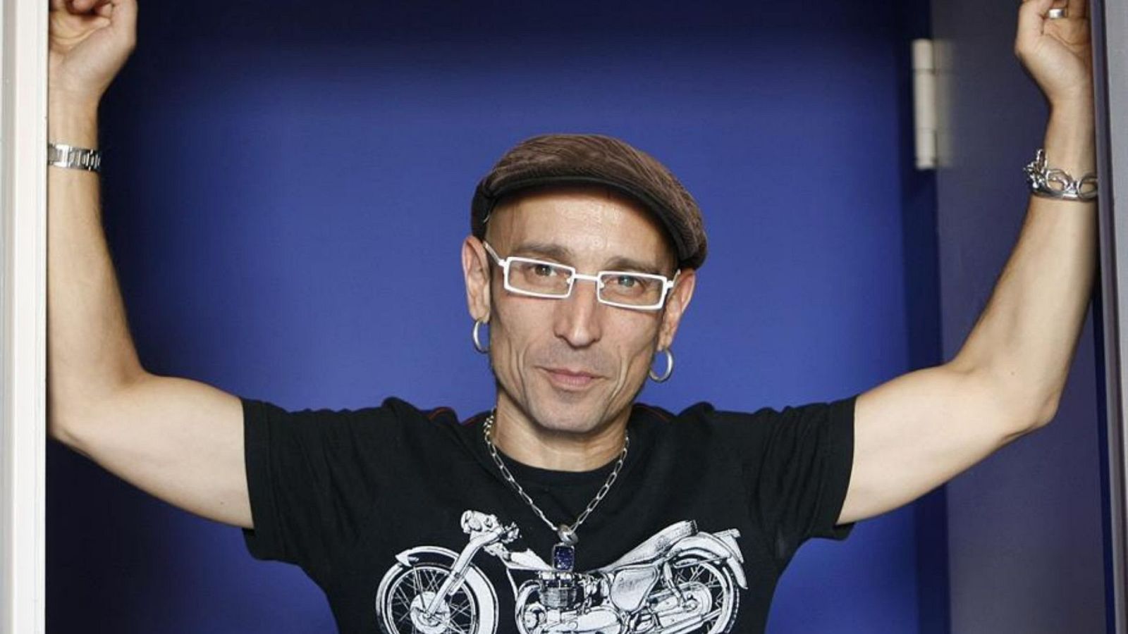 En días como hoy - Lo nuevo de Fito, en directo - En días como hoy | Escuchar