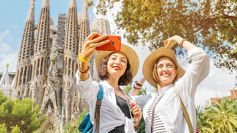 Más cerca - El turismo espera no perder la campaña de verano