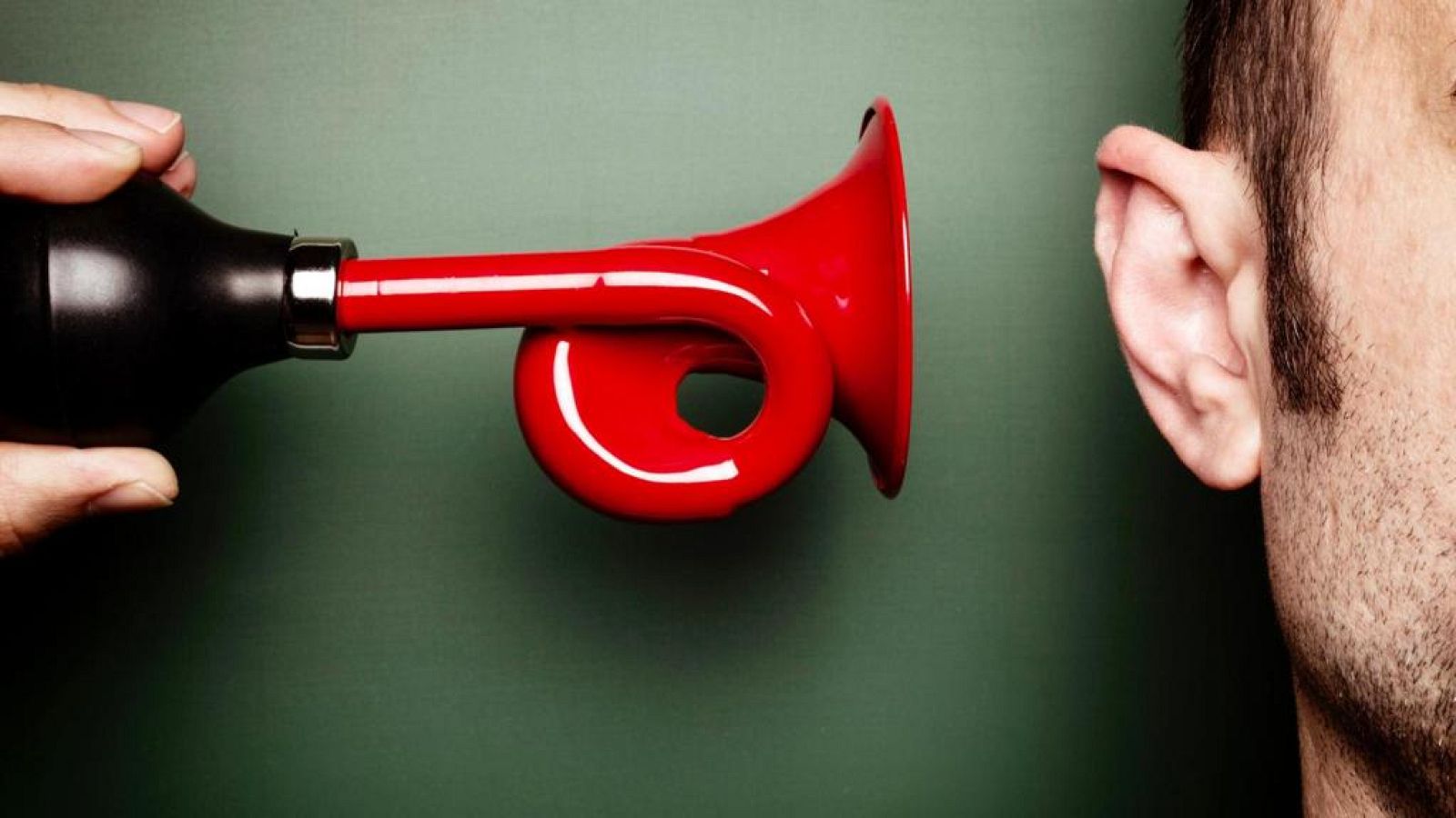 No es un día cualquiera - Ruido y litertura - Hora 3 - 25/04/2021 - Escuchar ahora