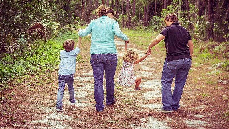 Las mañanas de RNE con Íñigo Alfonso - Las lesbianas piden más visibilidad para acabar con la discriminación